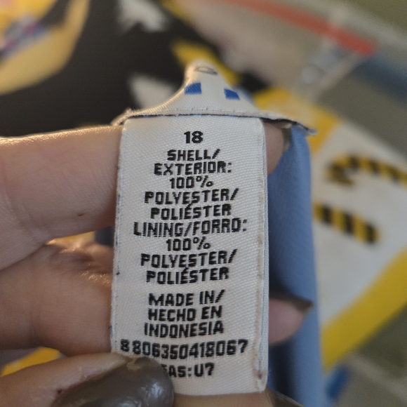 Covington Women's Light Blue V-Neck Sleeveless Blouse - Picture 6 of 9